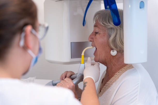 Best Emergency Dental Services for Seniors in Wauconda, IL